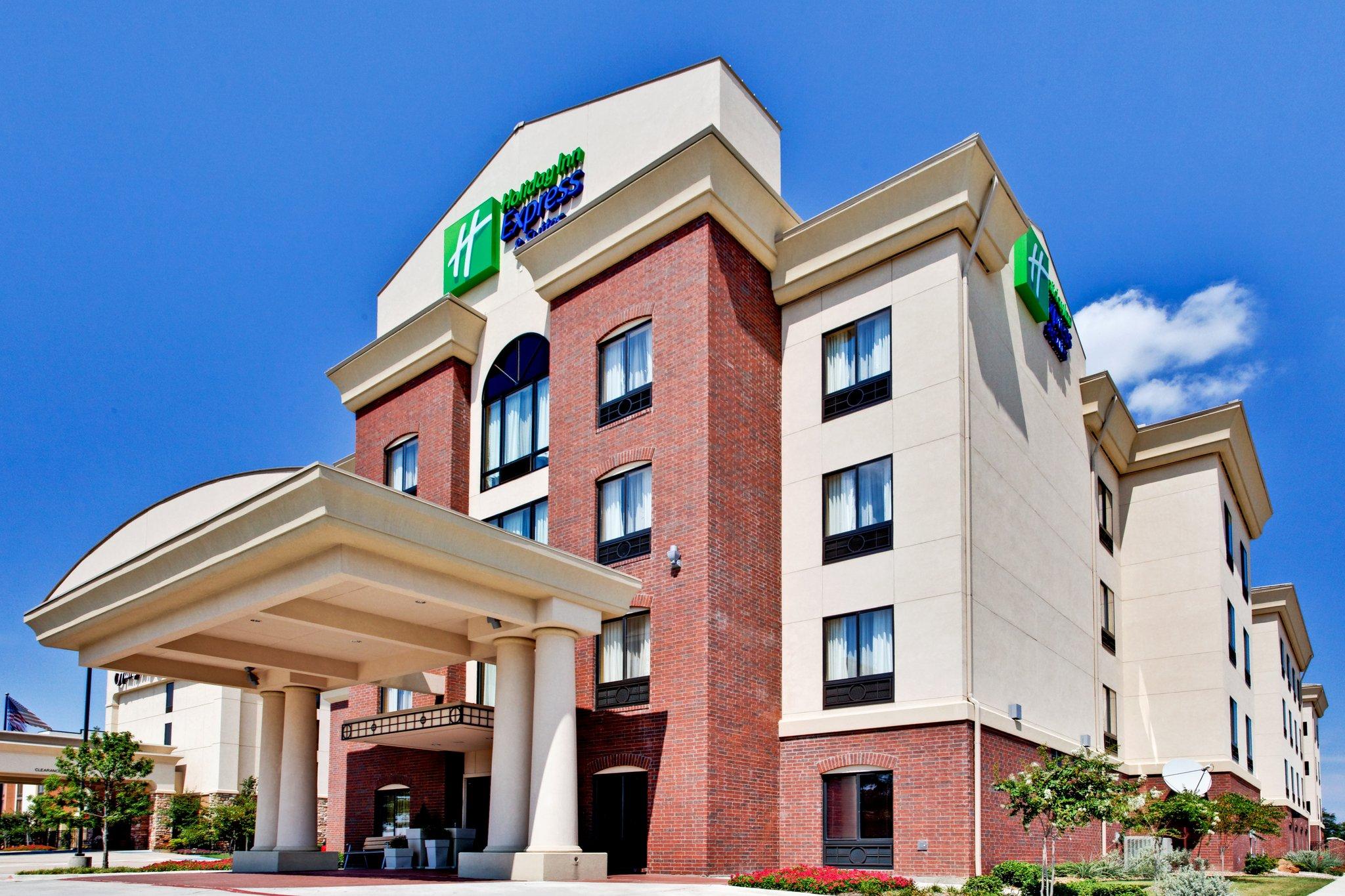 Holiday Inn Express Hotel & Suites DFW West-Hurst in Hurst, TX