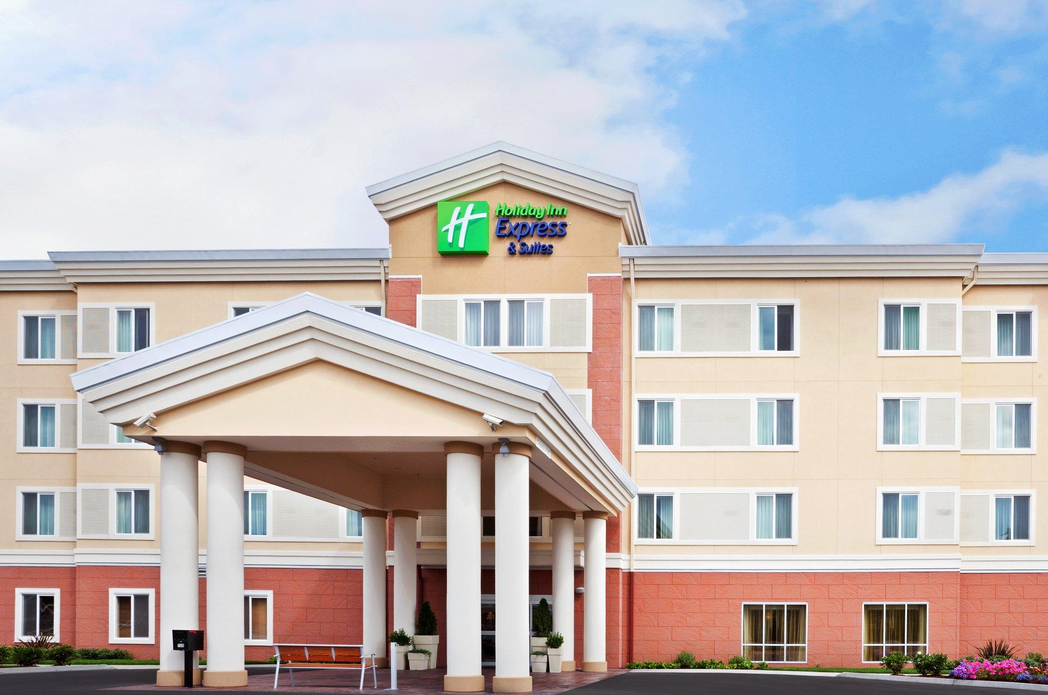 Holiday Inn Express Hotel & Suites Chehalis-Centralia in Chehalis, WA