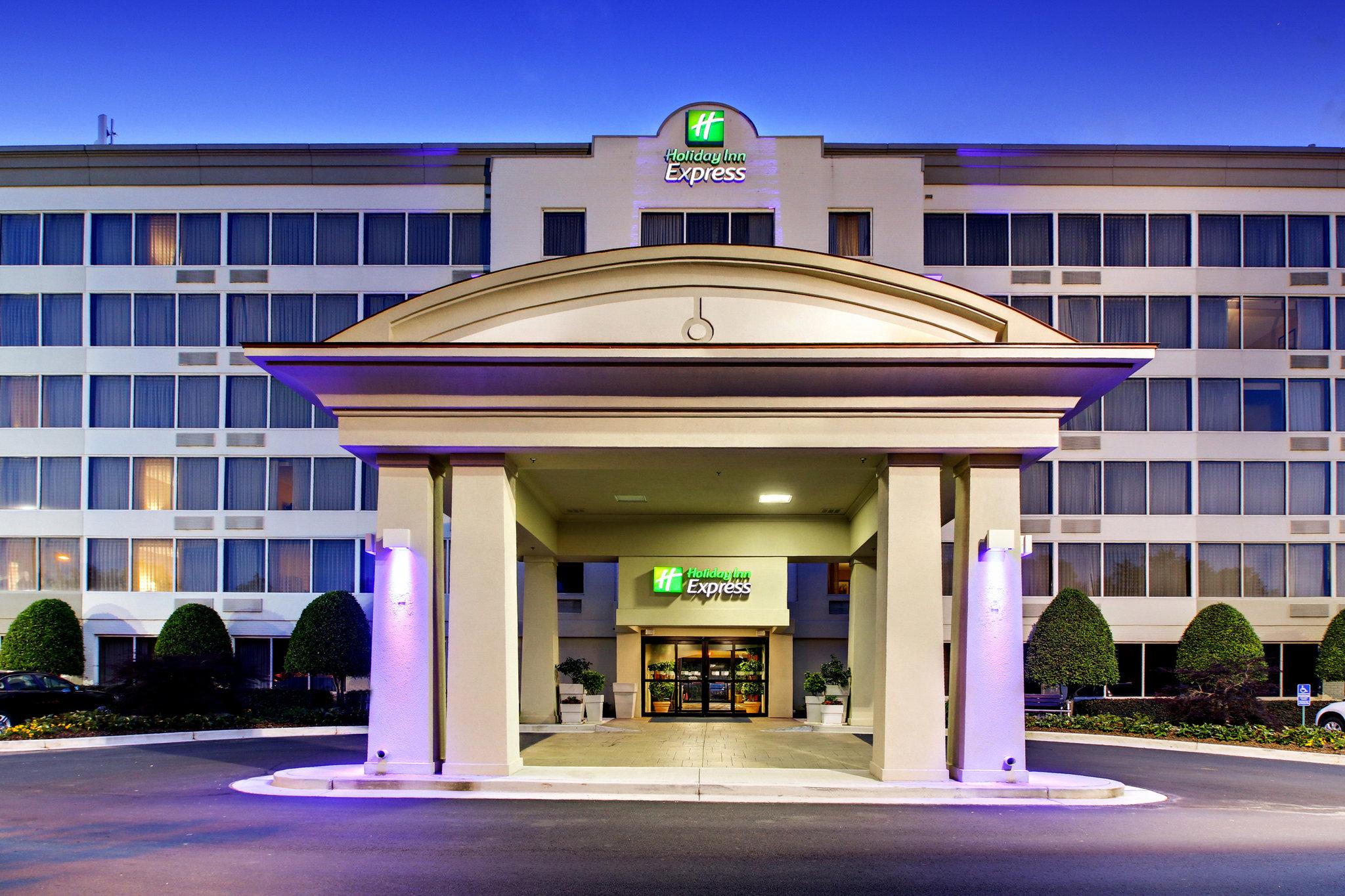 Holiday Inn Express Atlanta-Kennesaw in Kennesaw, GA