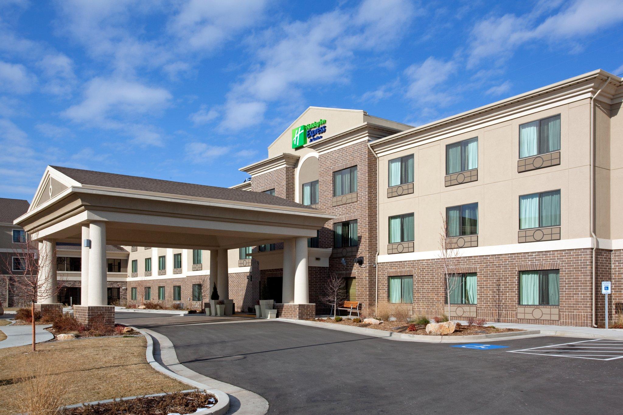 Holiday Inn Express Hotel & Suites West Valley City - Waterpark in West Valley City, UT