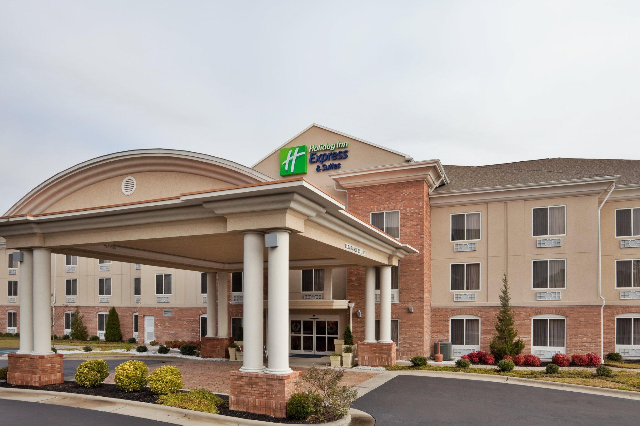 Holiday Inn Express & Suites High Point South in Archdale, NC