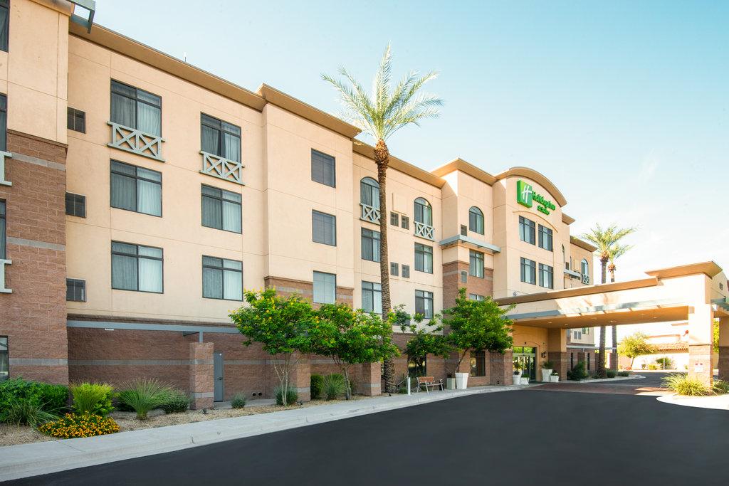 Holiday Inn Hotel & Suites Goodyear - West Phoenix Area image