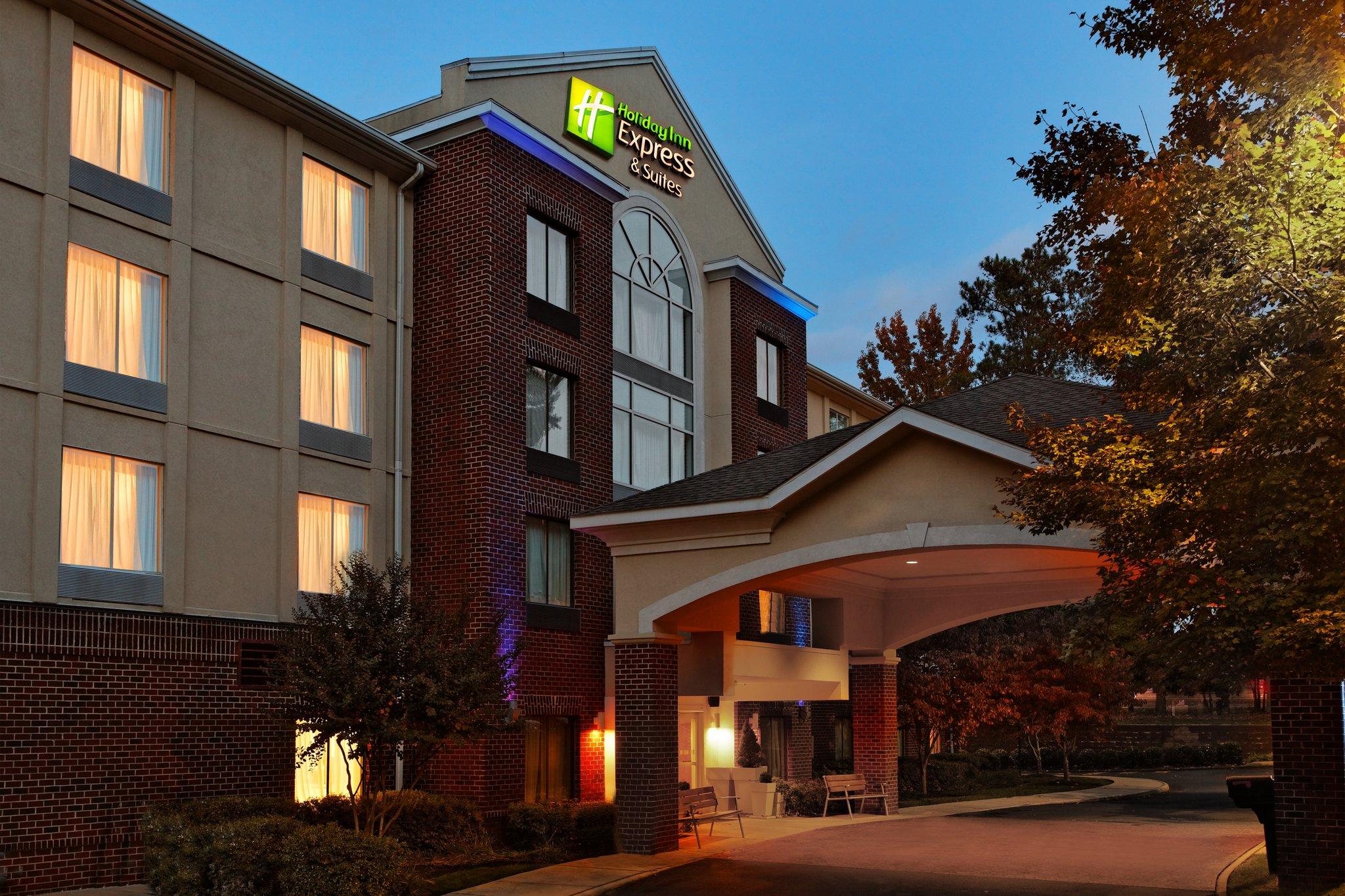 Holiday Inn Express Hotel- Richmond Brandermill in Midlothian, VA