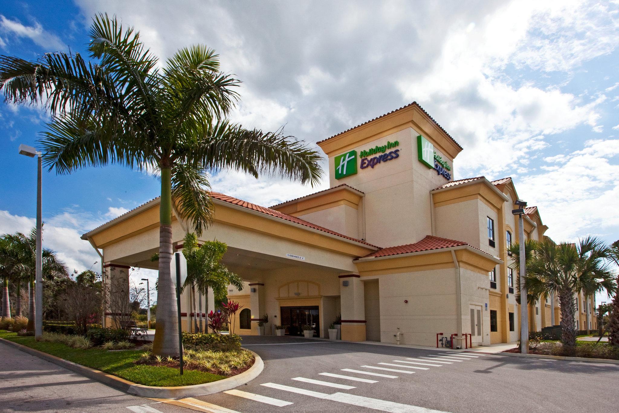 Holiday Inn Express Stuart in Stuart, FL