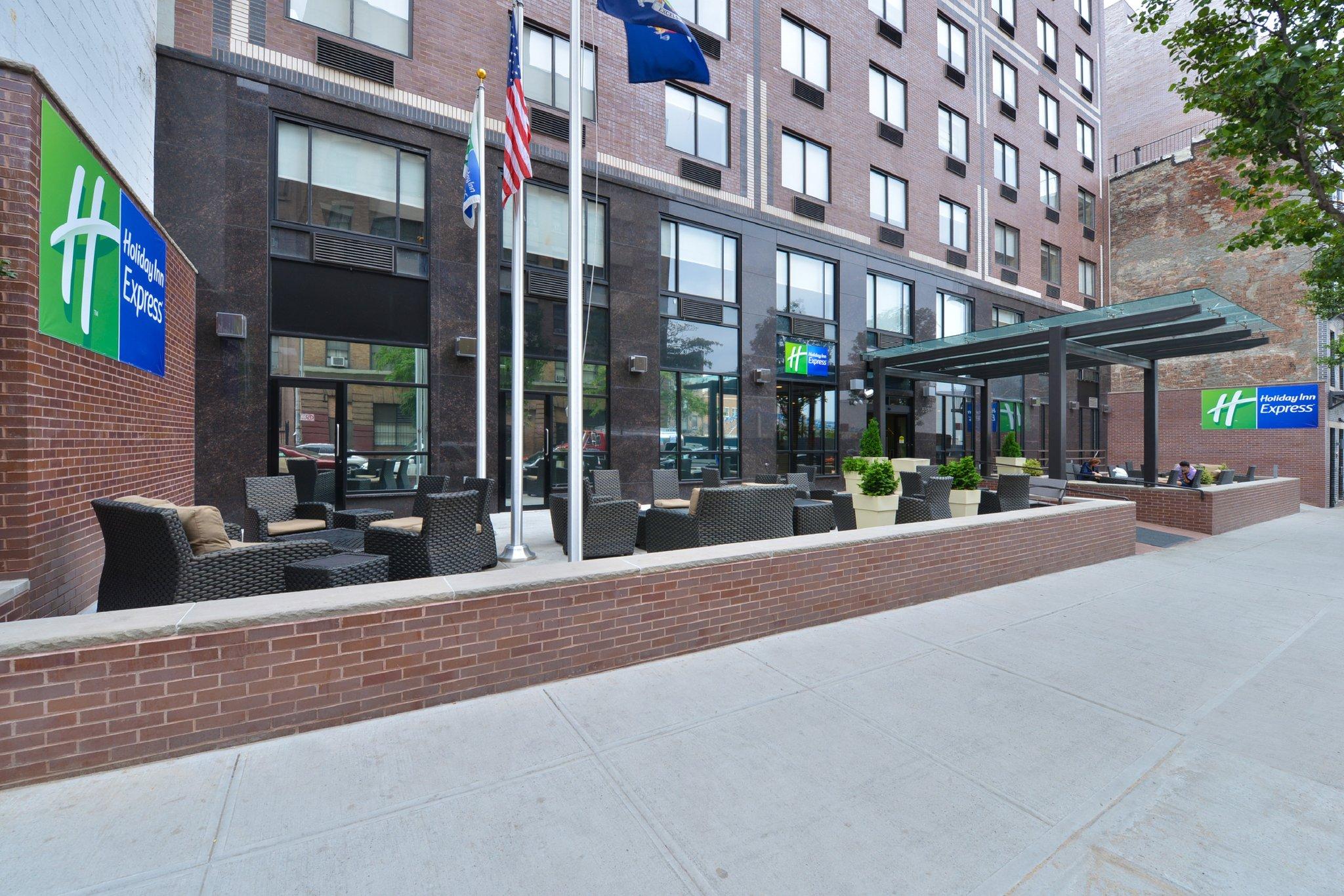 Holiday Inn Express Manhattan Midtown West in New York, NY