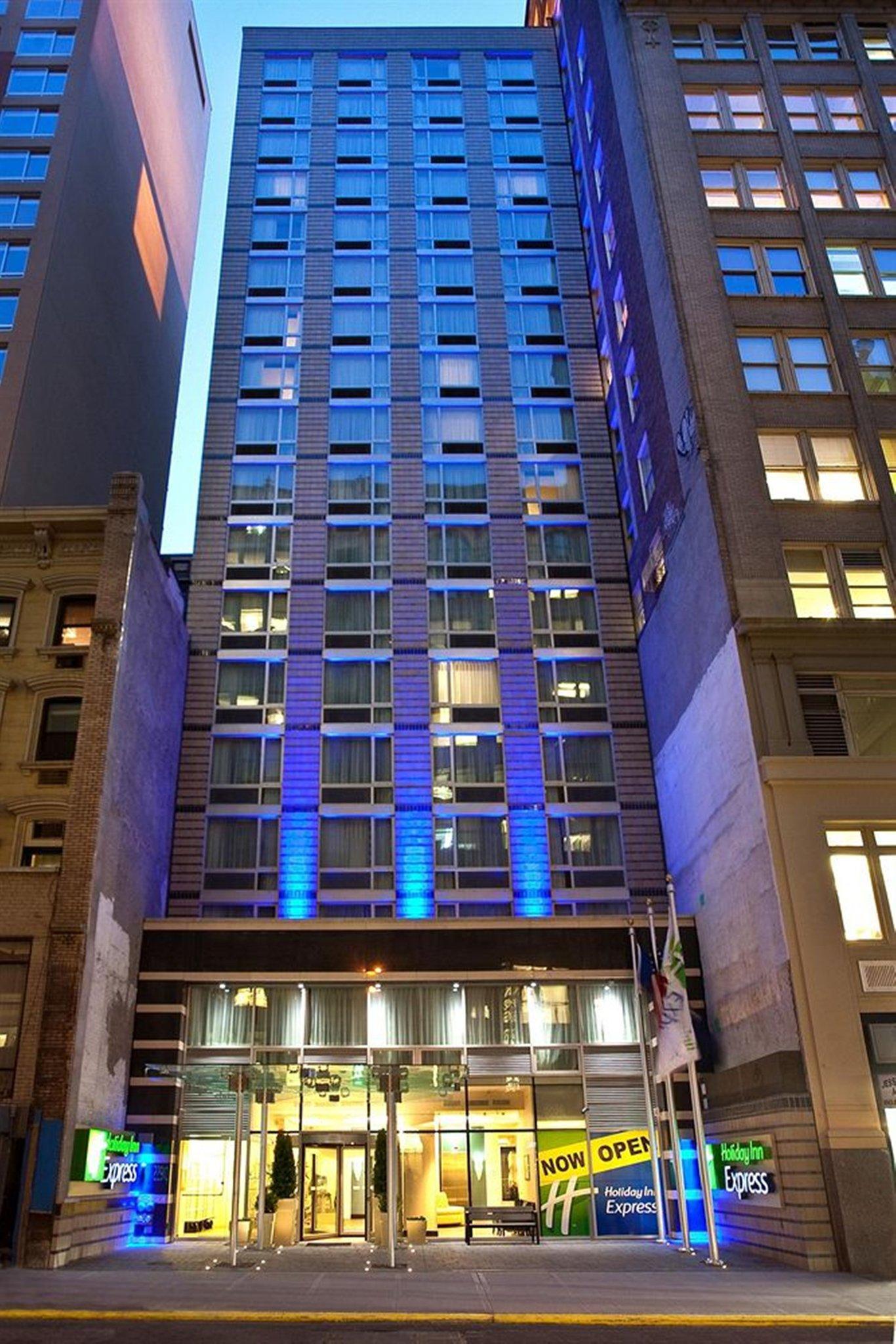 Holiday Inn Express Manhattan Times Square South in New York, NY