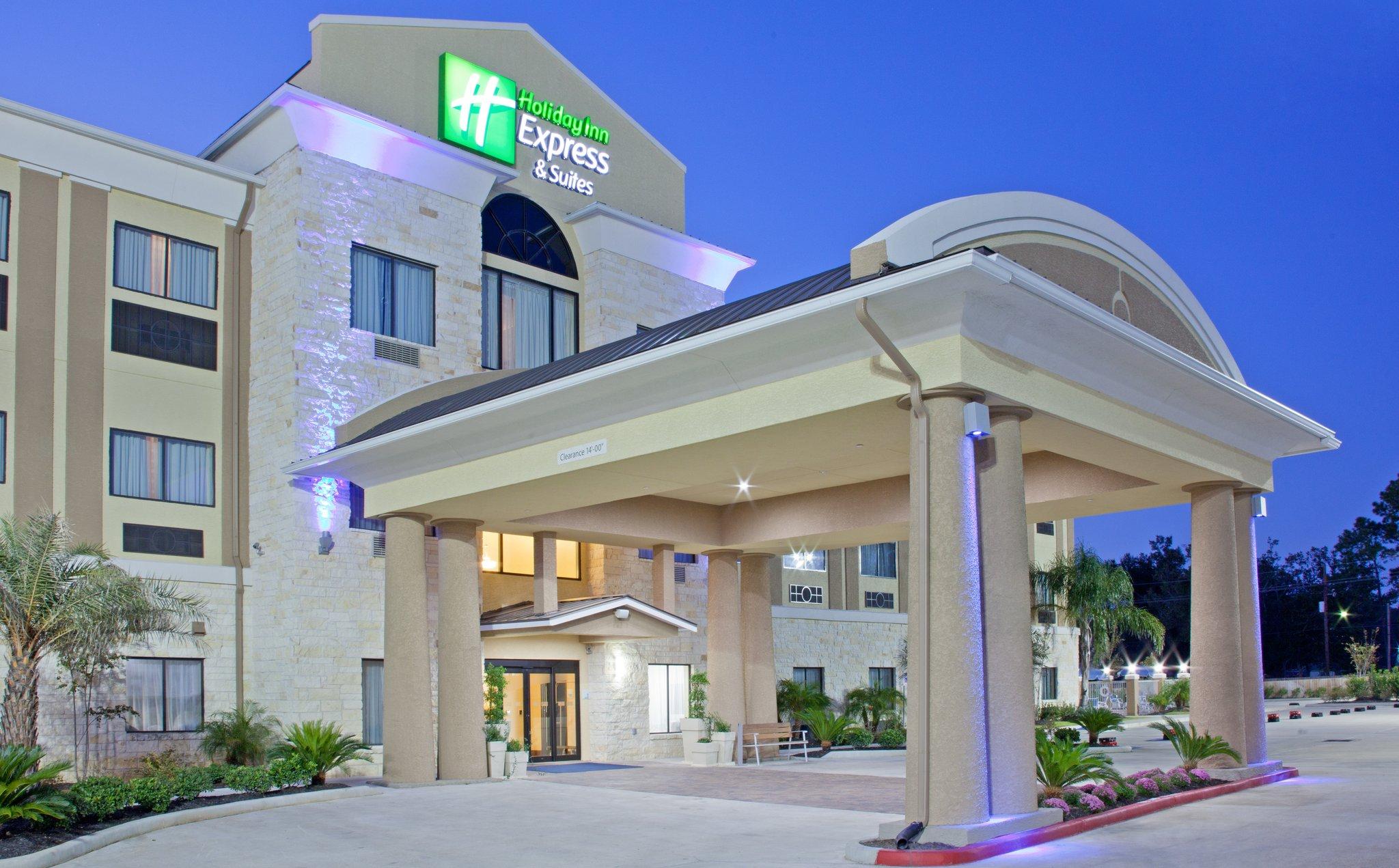 Holiday Inn Express Hotel & Suites Beaumont NW in Beaumont, TX