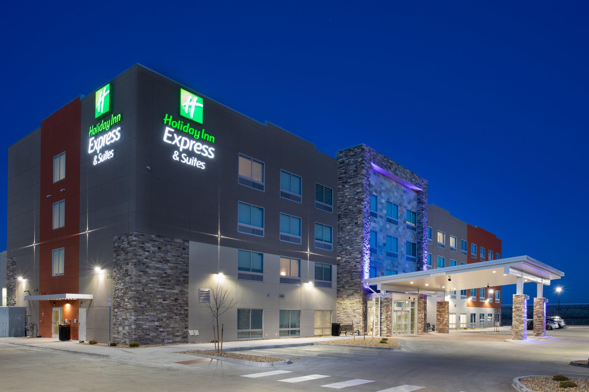 Holiday Inn Express & Suites Denver NE - Brighton in Brighton, CO