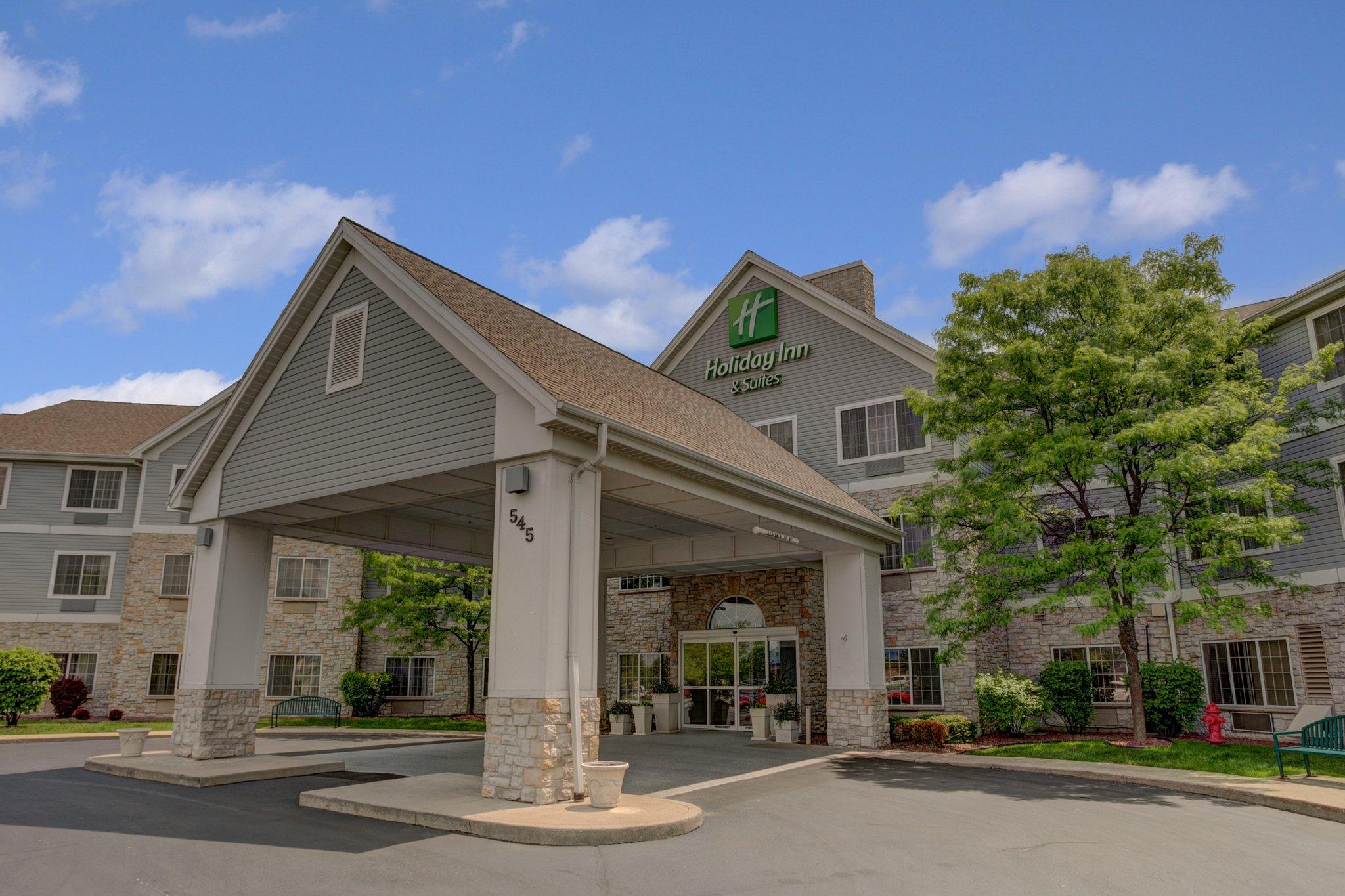 Holiday Inn & Suites Milwaukee Airport in Milwaukee, WI