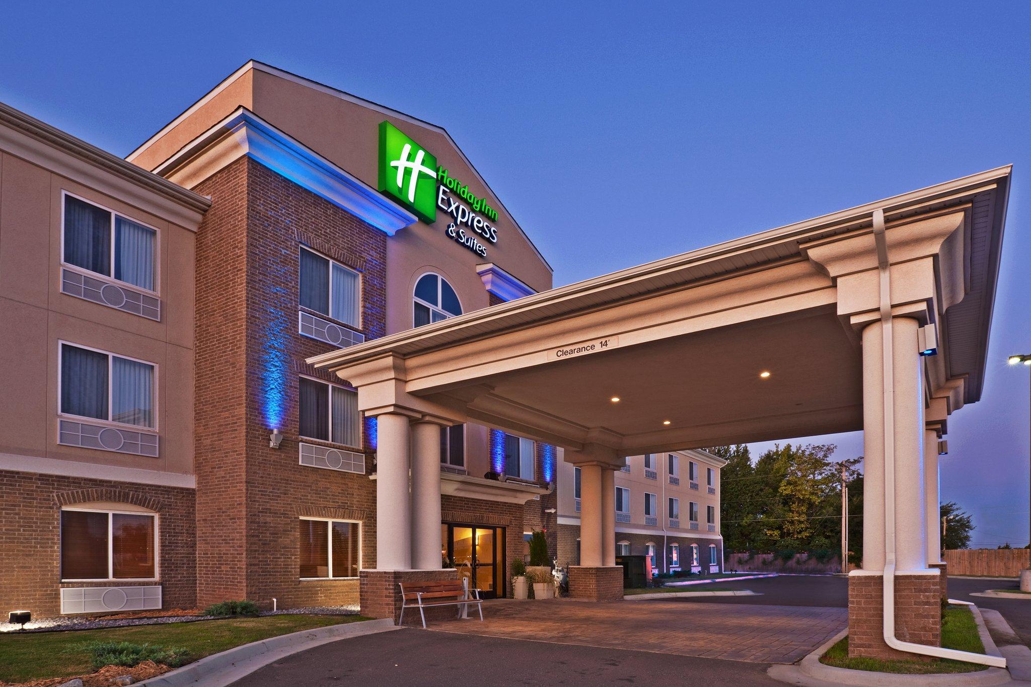 Holiday Inn Express Hotel & Suites Oklahoma City- Bethany in Bethany, OK