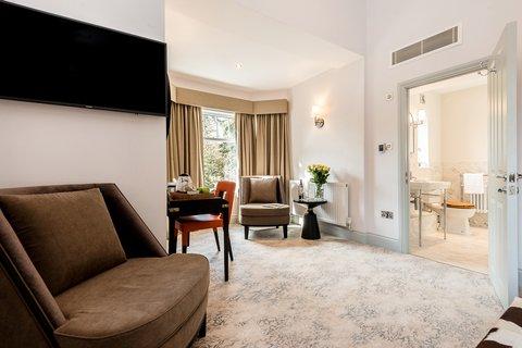 Burnside Hotel in Stratford-upon-Avon, GB1