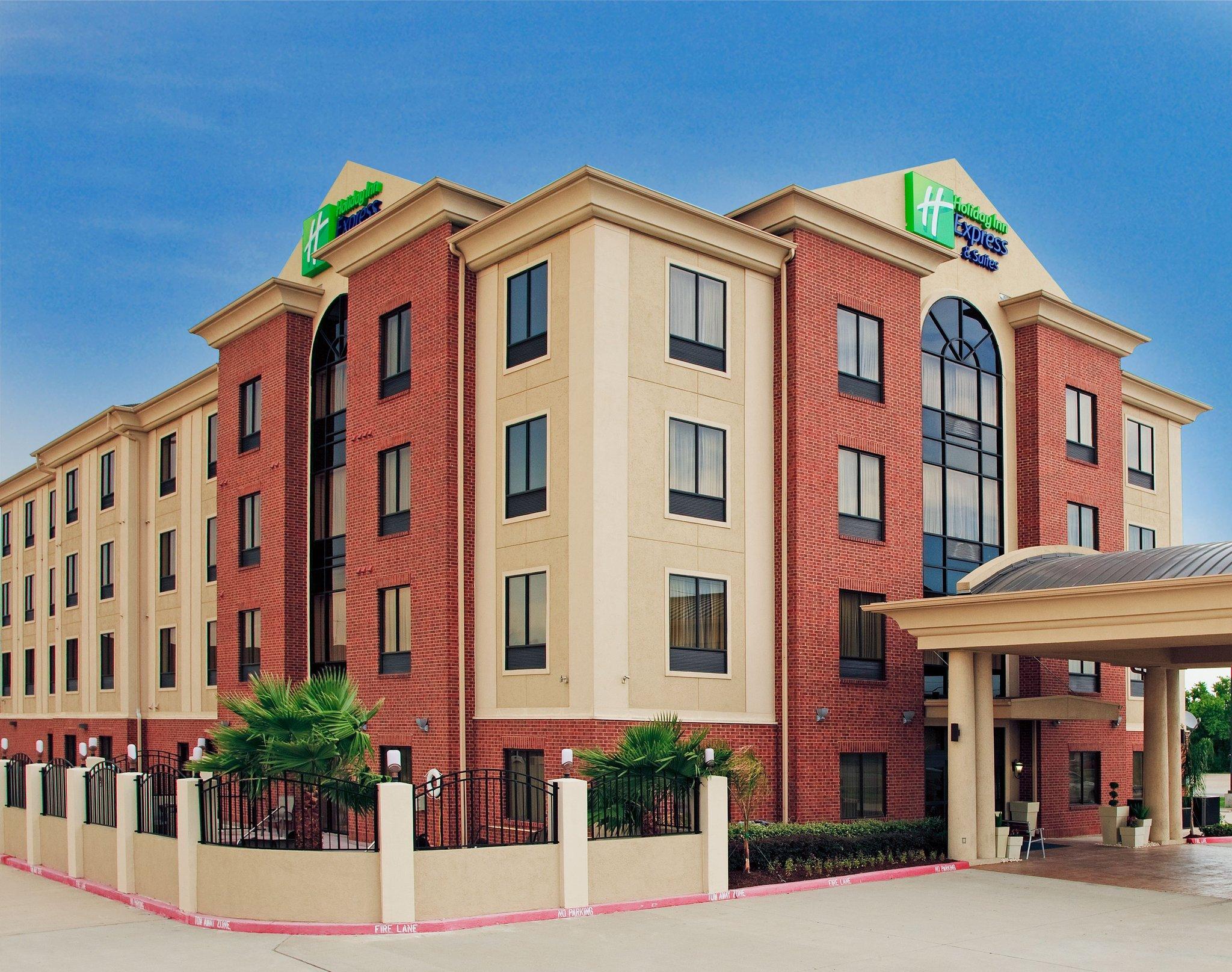 Holiday Inn Express Hotel & Suites La Porte in La Porte, TX