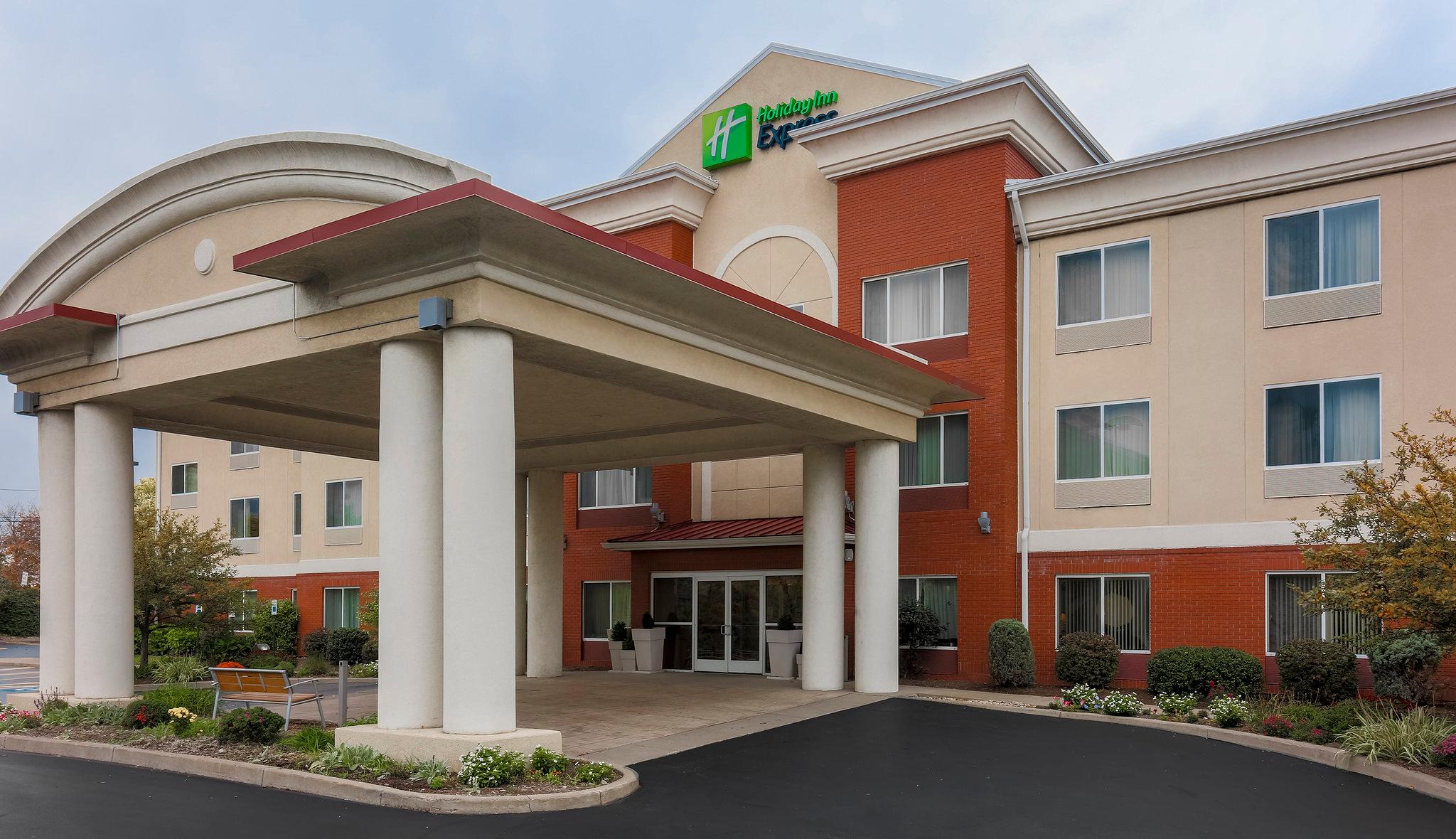 Holiday Inn Express Irondequoit in Rochester, NY