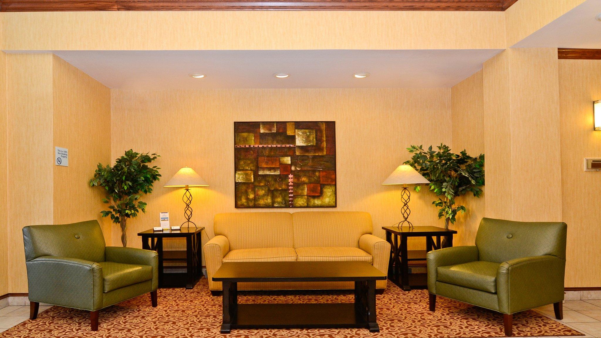 Holiday Inn Express Hotel & Suites Fort Atkinson in Fort Atkinson, WI