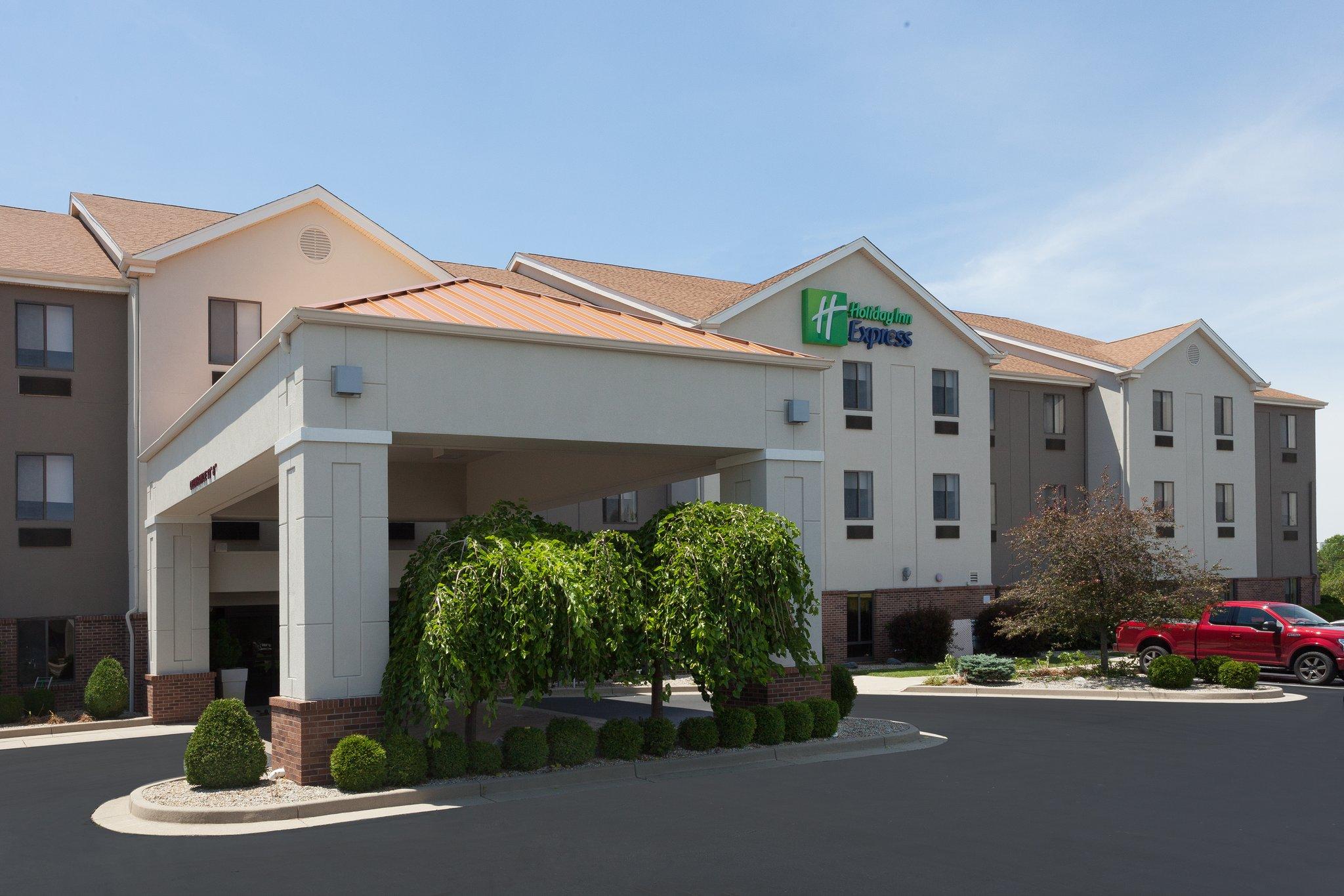 Holiday Inn Express Hotel & Suites Dayton West - Brookville in Brookville, OH