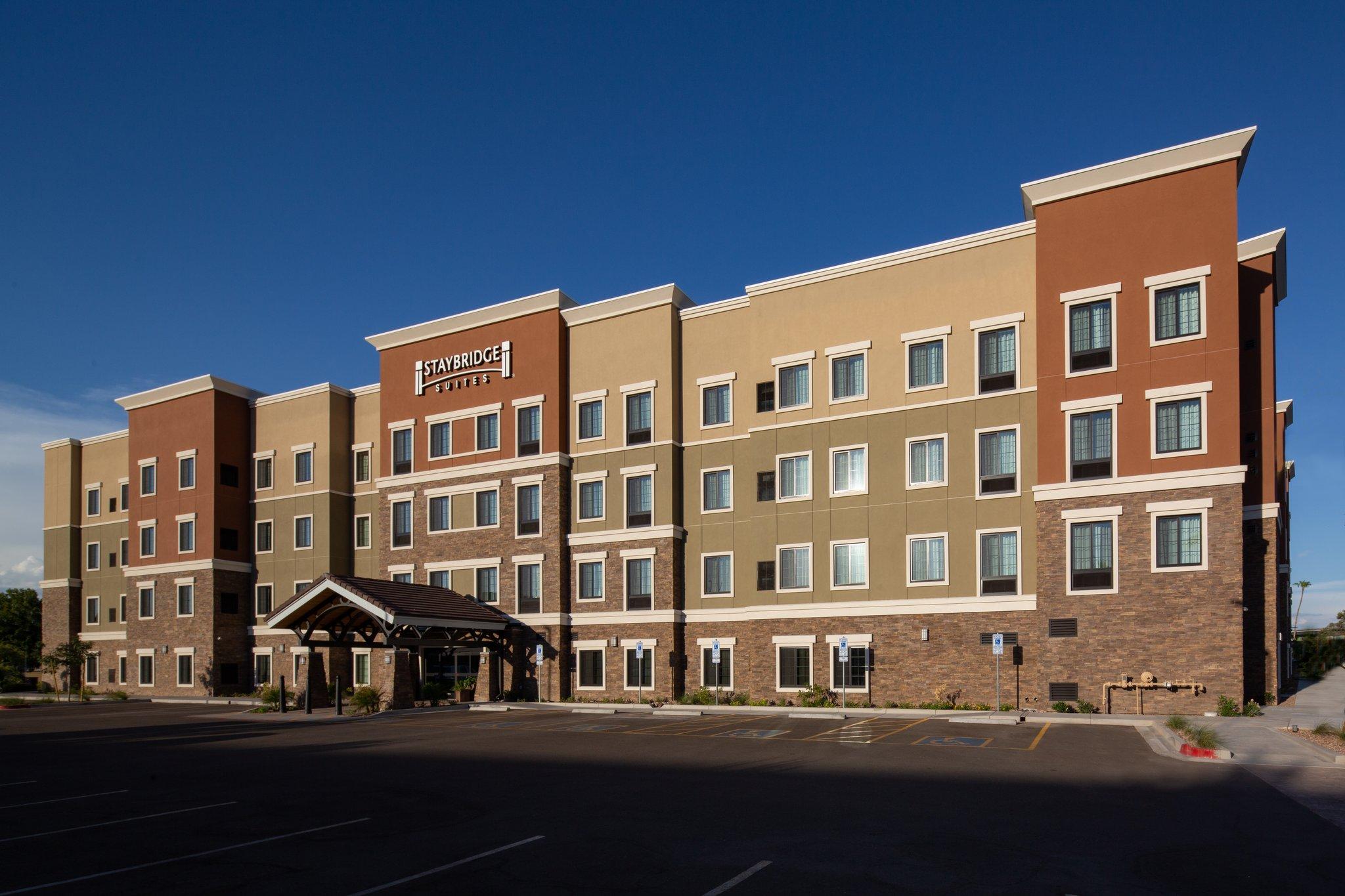 Staybridge Suites Phoenix – Biltmore Area in Phoenix, AZ
