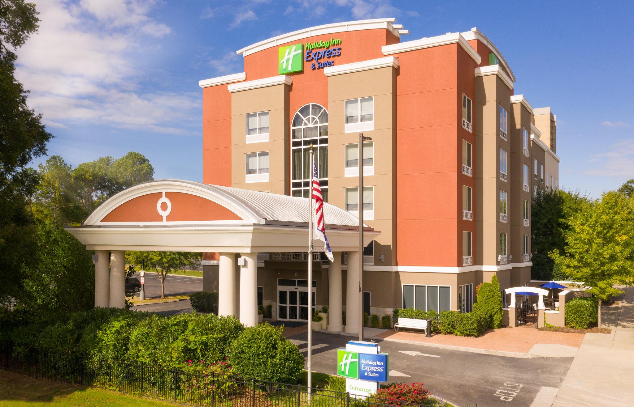 Holiday Inn Express & Suites Chattanooga Downtown in Chattanooga, TN