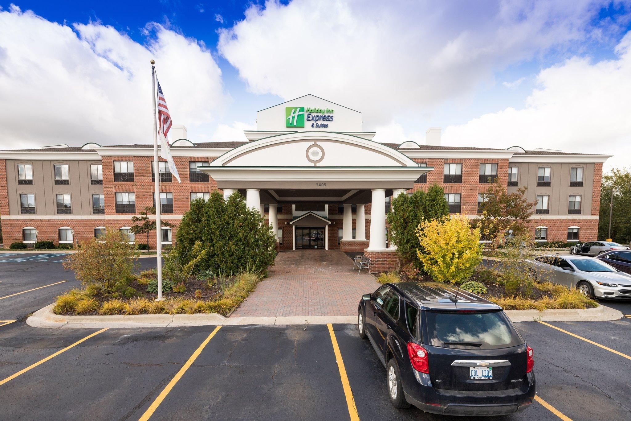 Holiday Inn Express Hotel & Suites Grand Blanc in Grand Blanc, MI