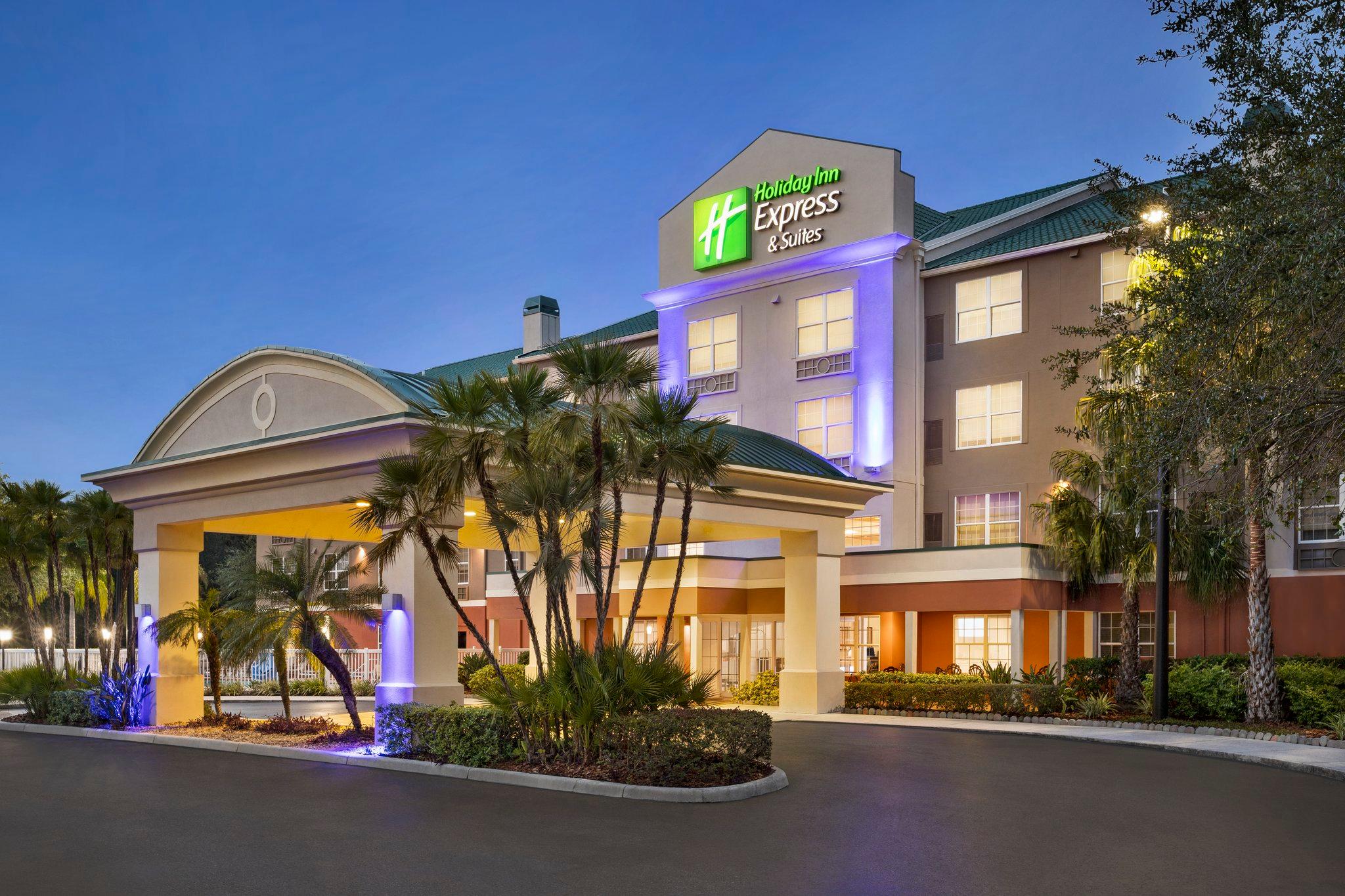Holiday Inn Express & Suites Sarasota East - I-75 in Sarasota, FL