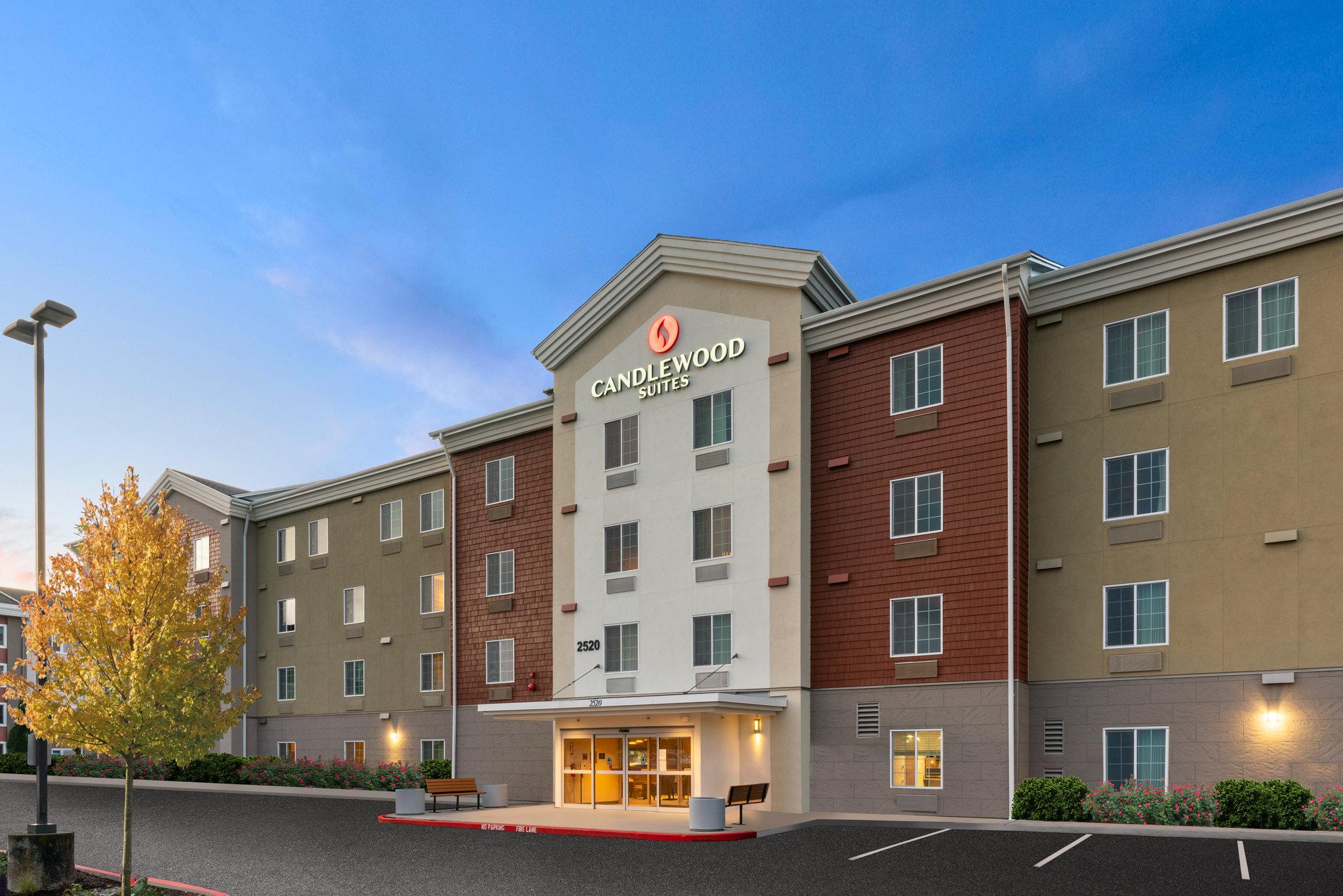 Candlewood Suites Sumner in Sumner, WA