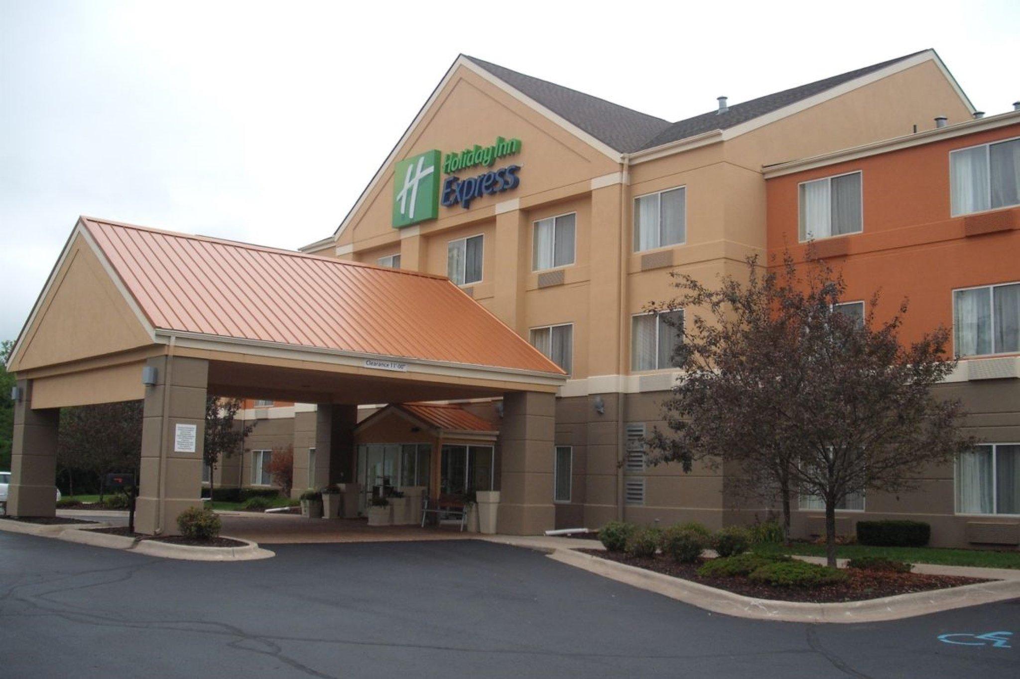 Holiday Inn Express Lapeer in Lapeer, MI