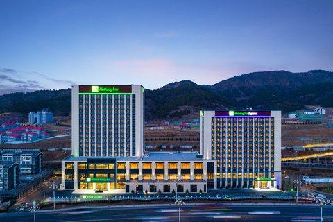 Holiday Inn Express Chengde Park View in Chengde, CN