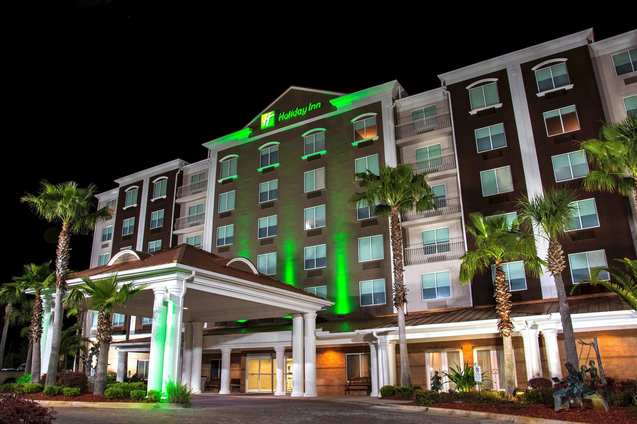 Holiday Inn Hotel & Suites Lake City in Lake City, FL