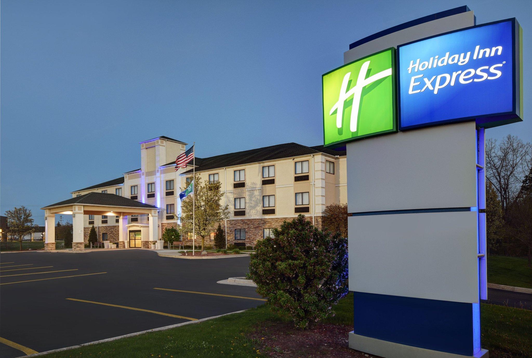 Holiday Inn Express Adrian in Adrian, MI