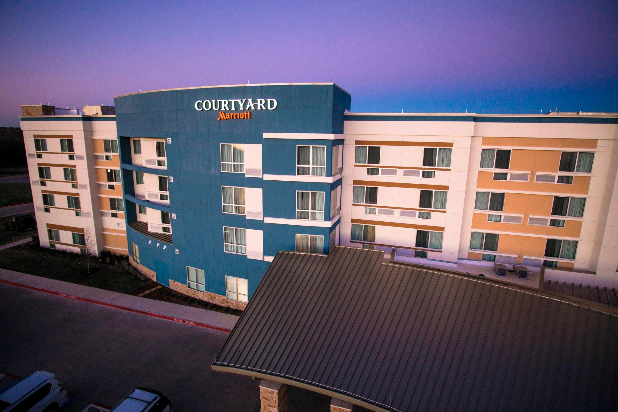 Courtyard Dallas Midlothian at Midlothian Conference Center in Midlothian, TX