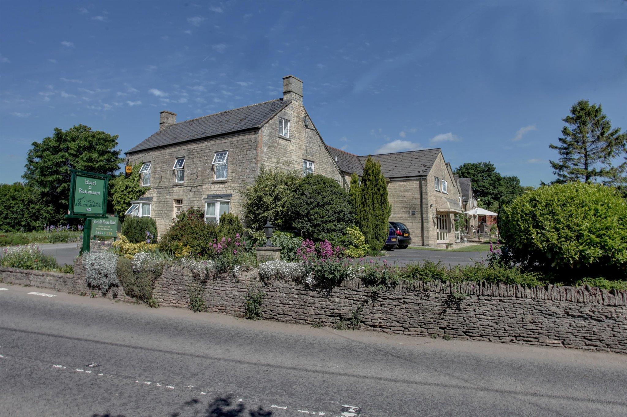 Pettifers Freehouse Hotel in Malmesbury, GB1