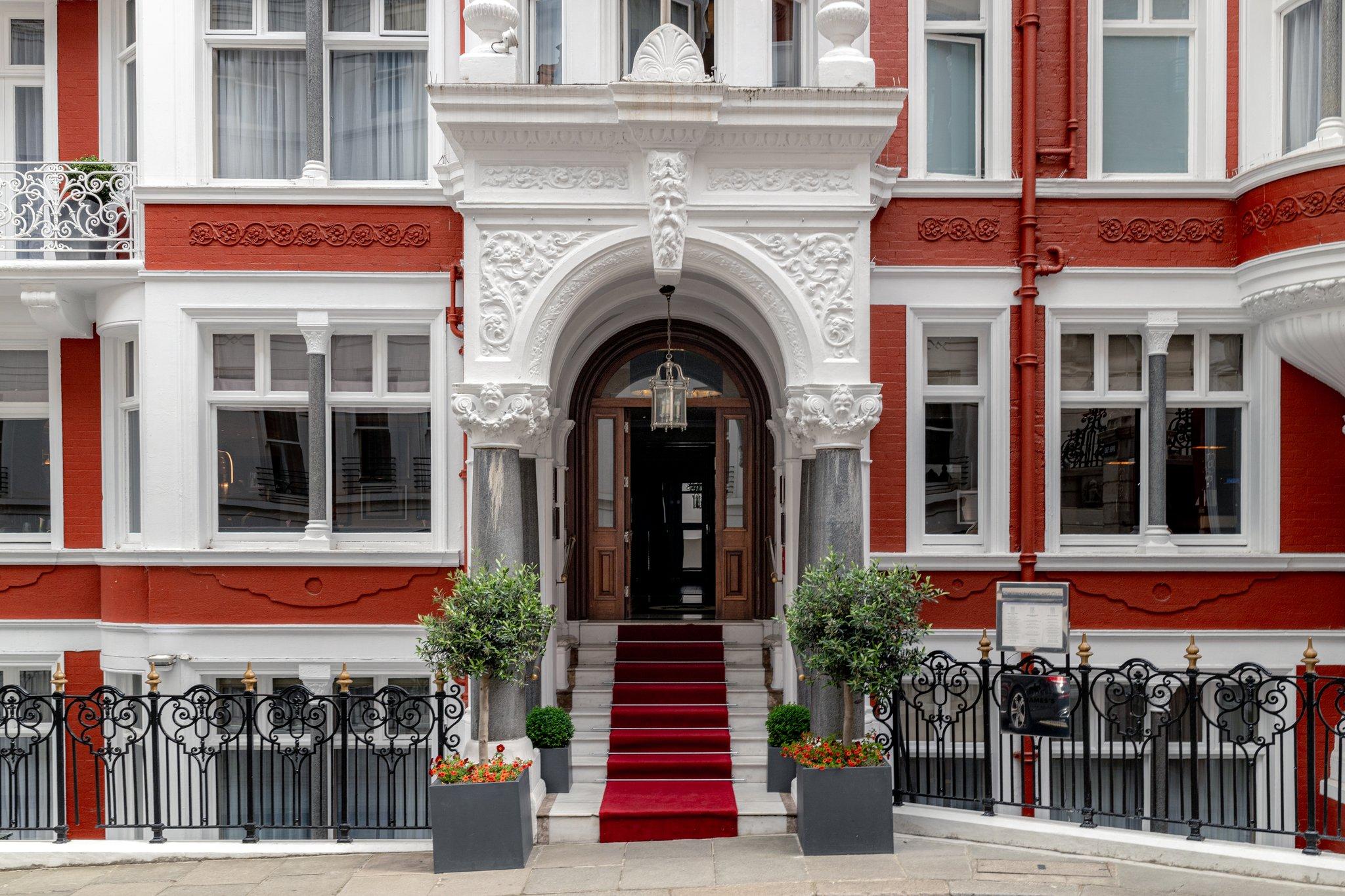 St. James's Hotel & Club in London, GB1