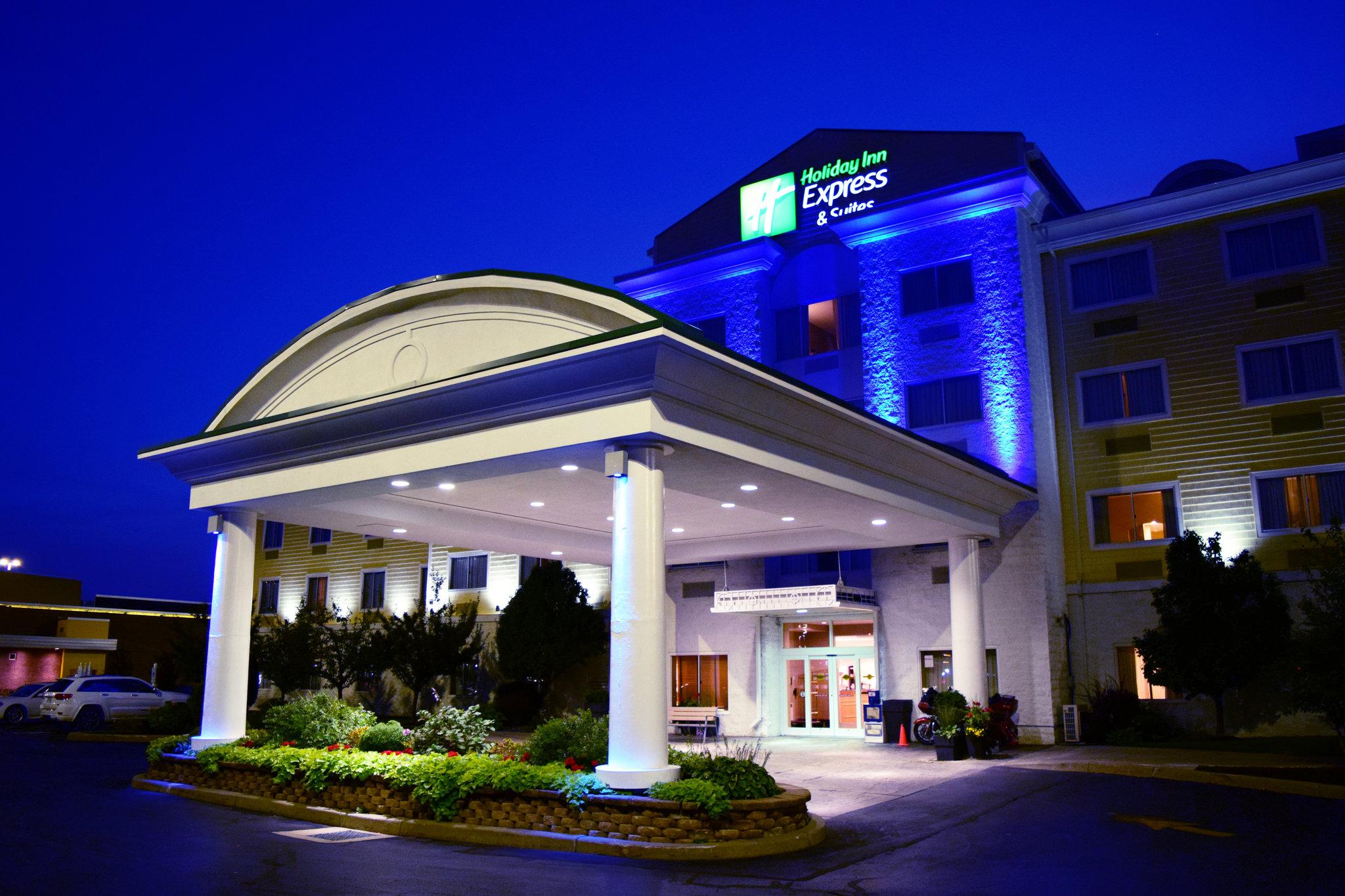 Holiday Inn Express Hotel & Suites Watertown-Thousand Islands in Watertown, NY