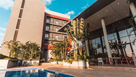 Holiday Inn Nairobi, Two Rivers Mall in Nairobi, KE