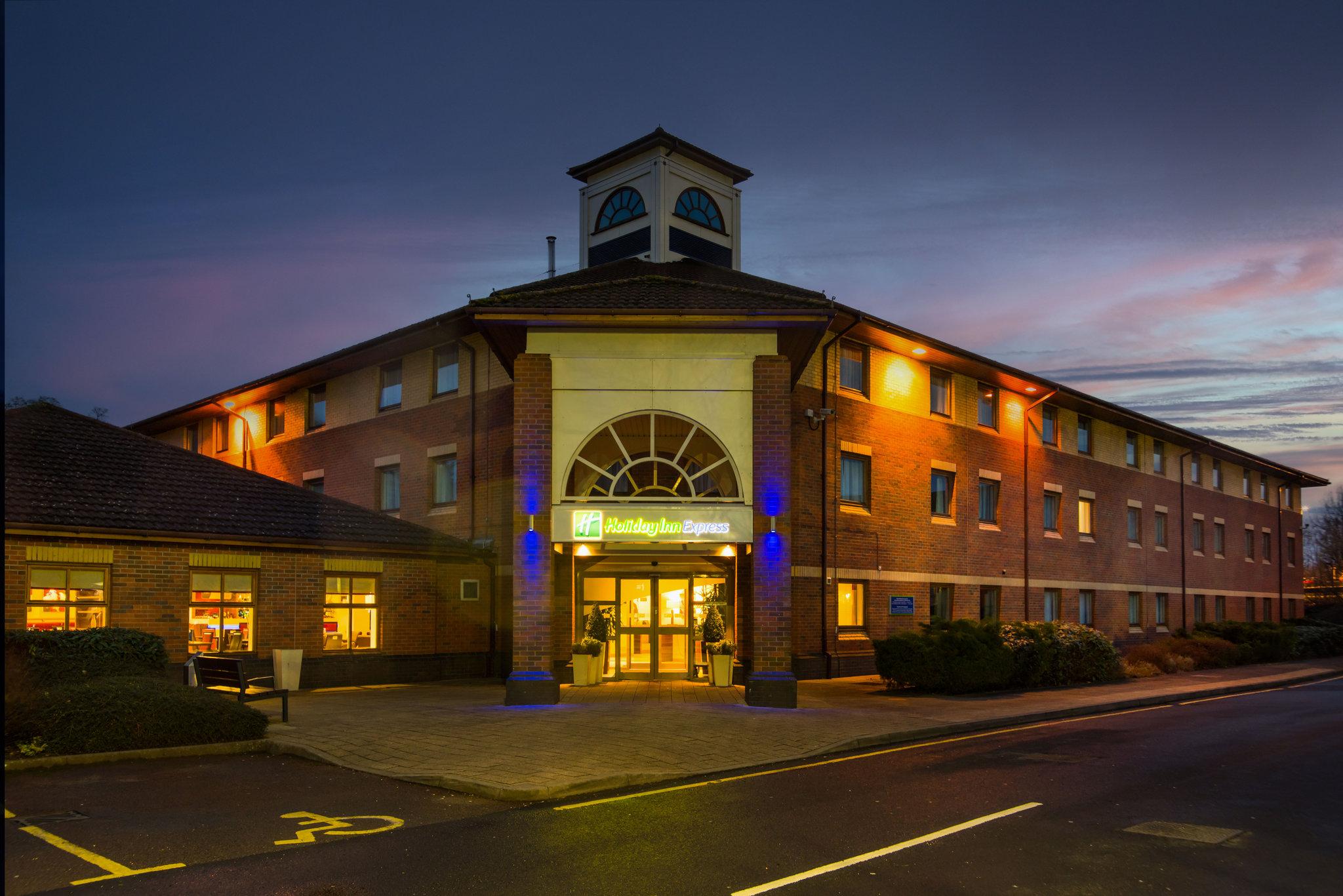 Holiday Inn Express Warwick - Stratford-upon-Avon in Warwick, GB1