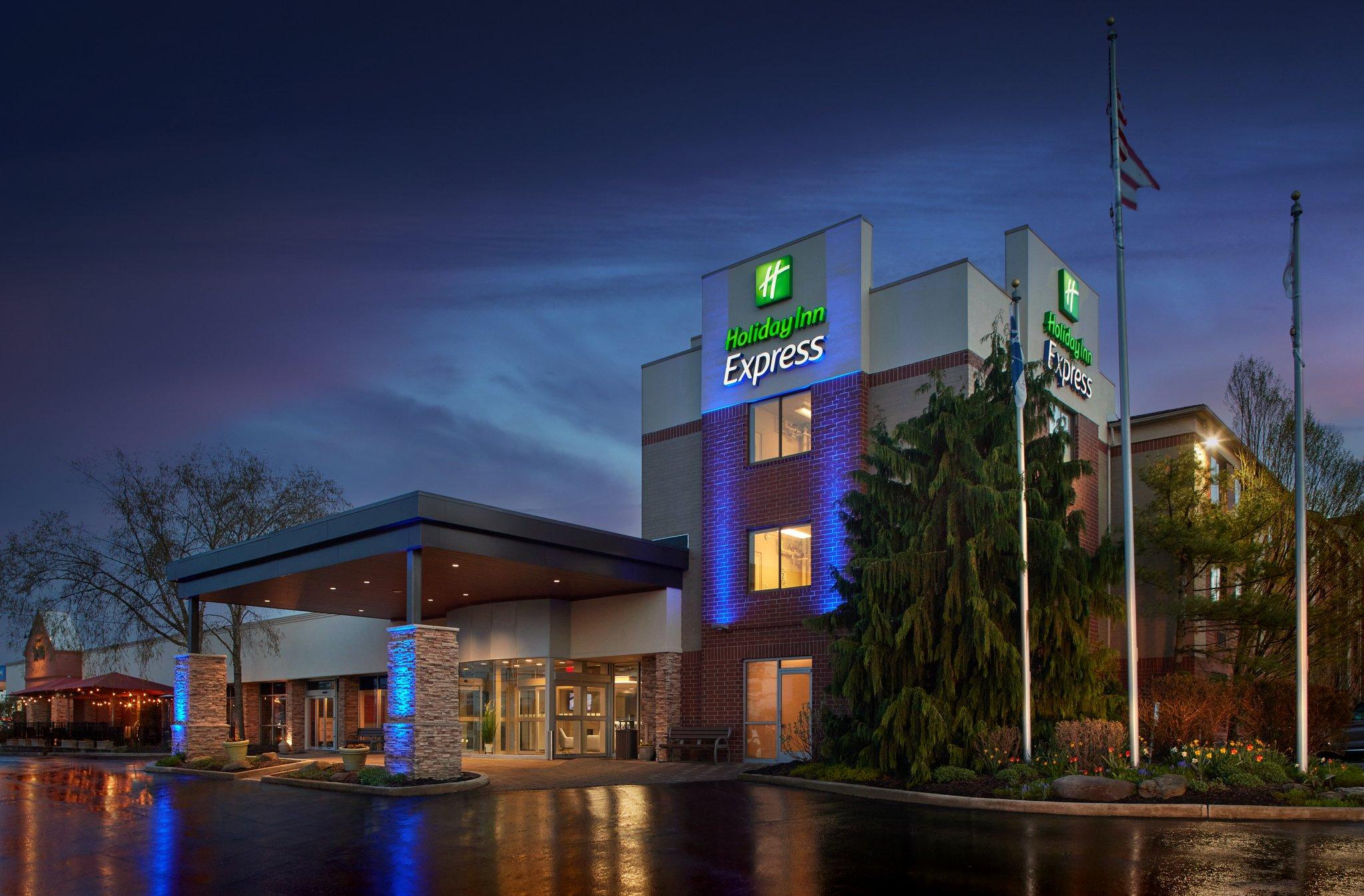 Holiday Inn Express Akron NW - Fairlawn in Akron, OH