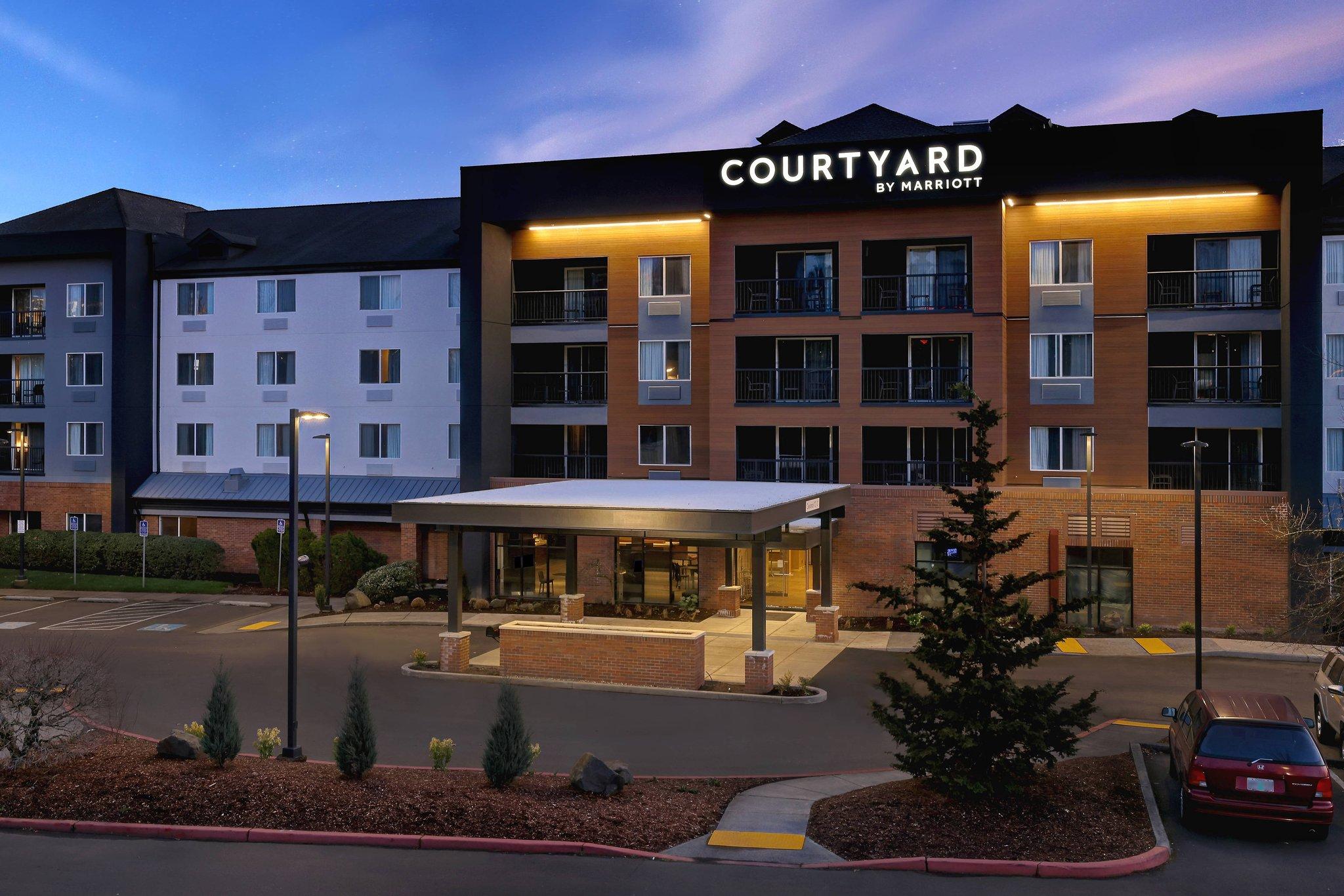 Courtyard Portland Southeast/Clackamas in Clackamas, OR