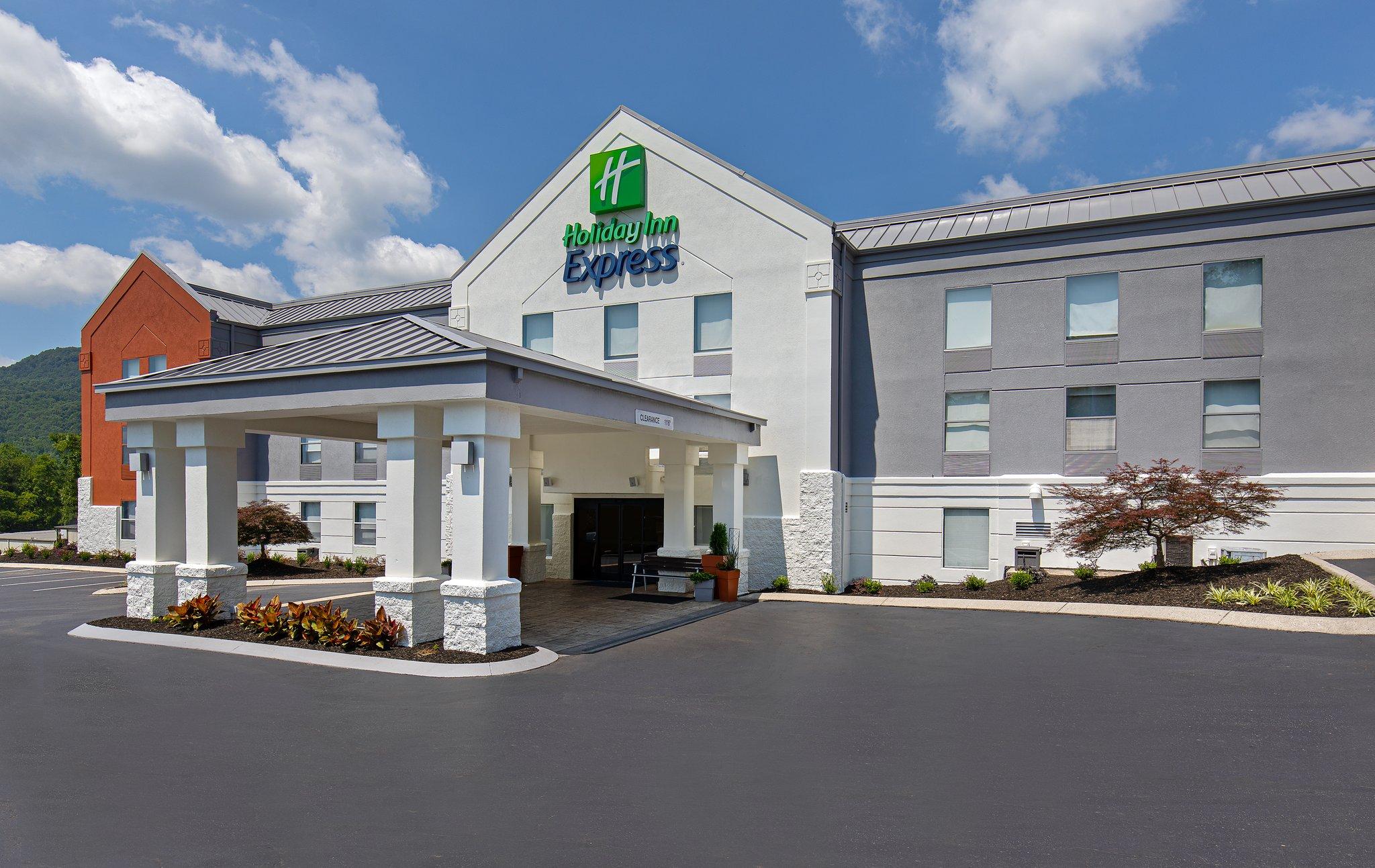 Holiday Inn Express Hotel & Suites Kimball in Kimball, TN