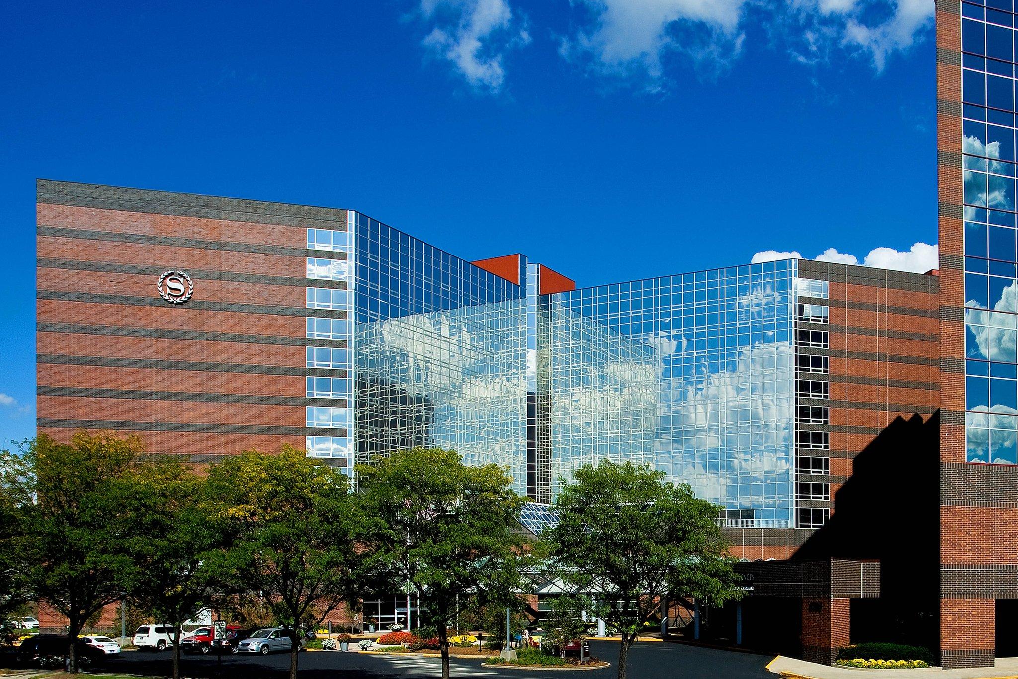 Sheraton Indianapolis Hotel at Keystone Crossing in Indianapolis, IN