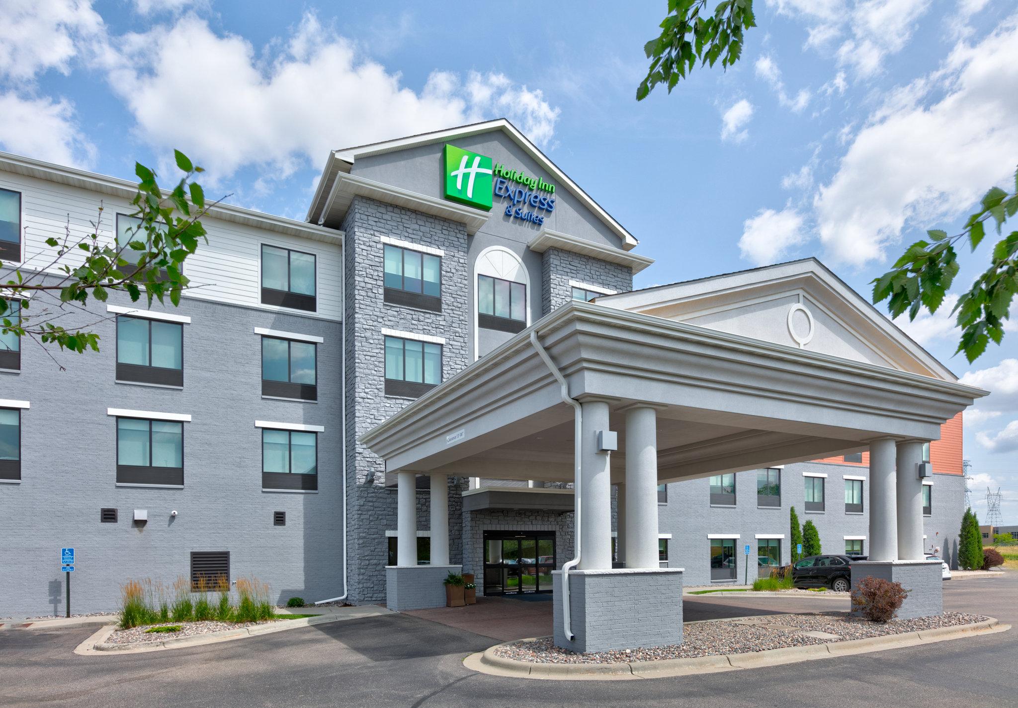 Holiday Inn Express Hotel & Suites Minneapolis SW - Shakopee in Shakopee, MN