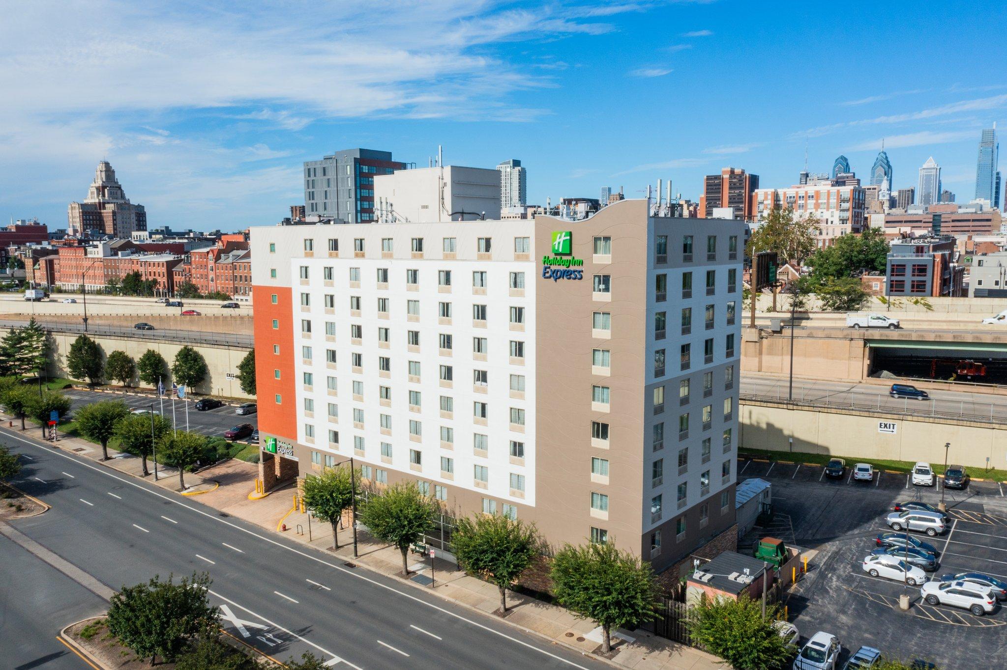 Holiday Inn Express Philadelphia - Penns Landing in Philadelphia, PA