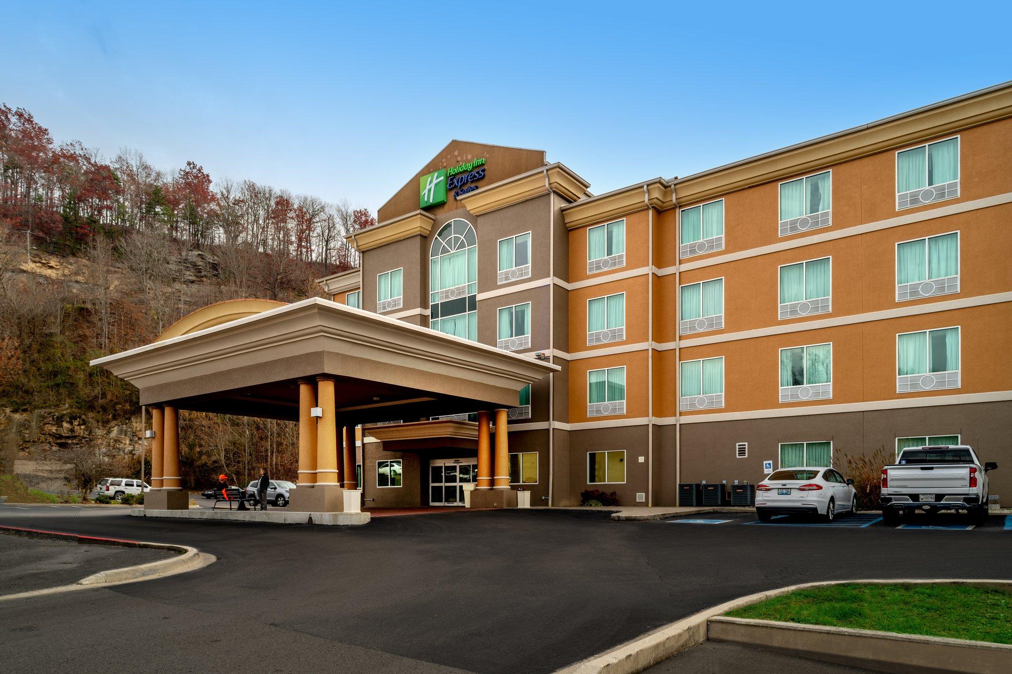 Holiday Inn Express Hotel-Hazard in Hazard, KY