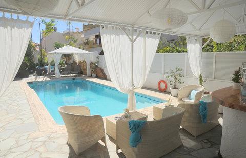 Alkyonis Hotel em Oropos, GR