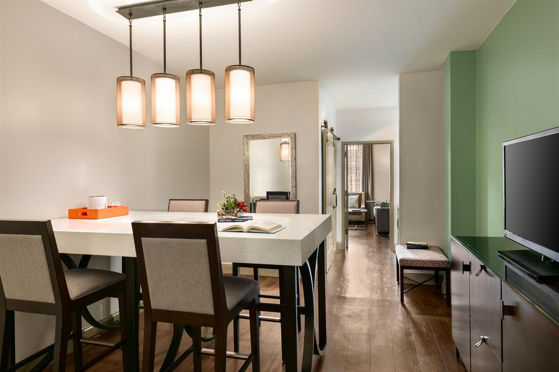 Hotel Indigo Savannah Historic District image