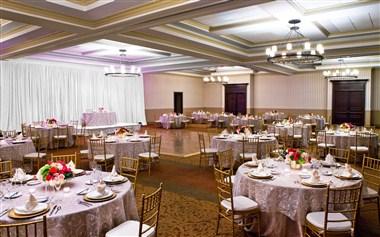 Sheraton Baltimore Washington Airport Hotel - BWI в Linthicum, MD