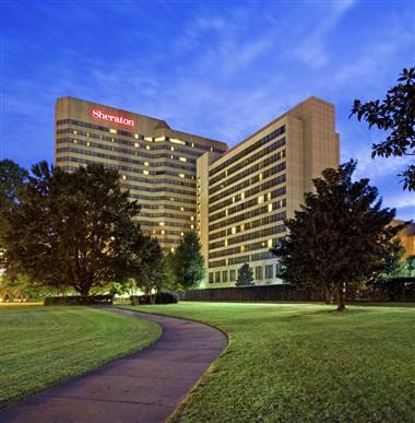 Sheraton Memphis Downtown Hotel image