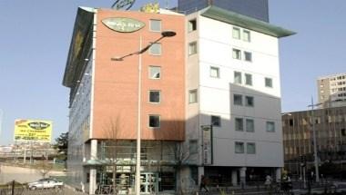 Hotel RESEDA*** PARIS Porte de Bagnolet image