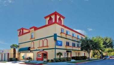 Rodeway Inn and Suites Pasadena em Pasadena, CA