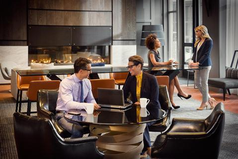 Philadelphia, PA의 The Logan Philadelphia, Curio Collection by Hilton