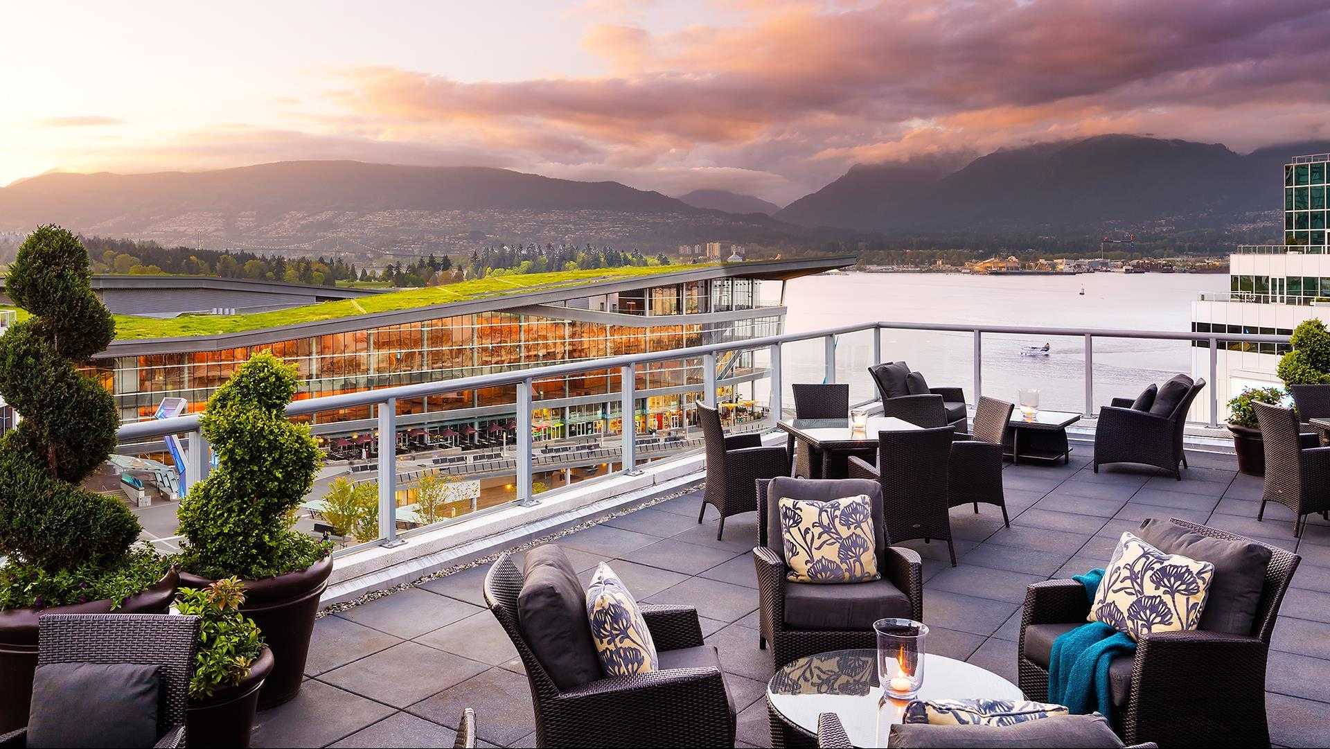 Vancouver, BC의 Fairmont Waterfront