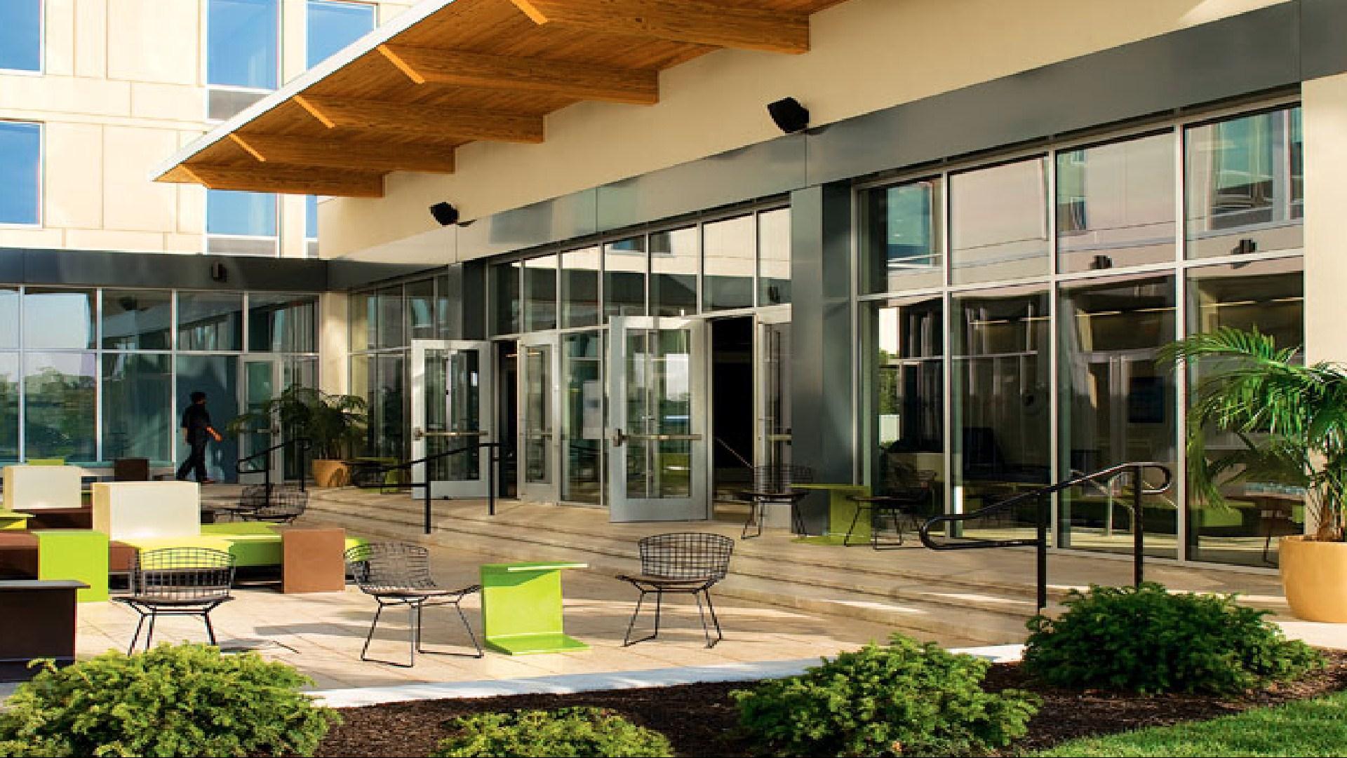 Aloft Dallas Arlington Entertainment District image